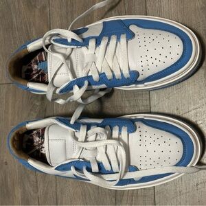 Nike White and Blue Sneakers